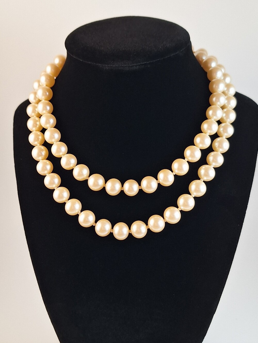 Vintage Carolee Double Strand Faux Pearl Necklace 17" Cream Ivory full rounded - Picture 2 of 5